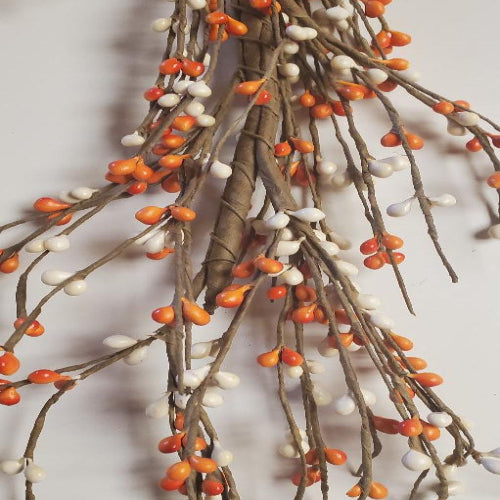 Country Primitive 4 Foot Pip Berry Garland Orange & Cream