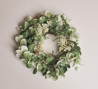 Country Farmhouse Seeded Eucalyptus Candle Ring 4"